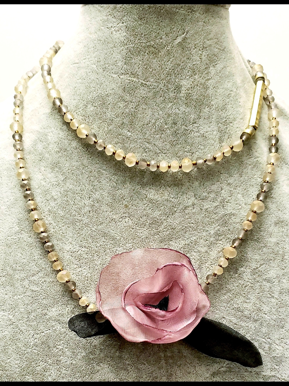 Delicate Pink Flower And GlassBeads Layered Necklace